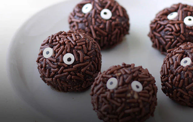 Totoro and Tea (And Our Secret Edible Makkuro Kurosuke Recipe!)