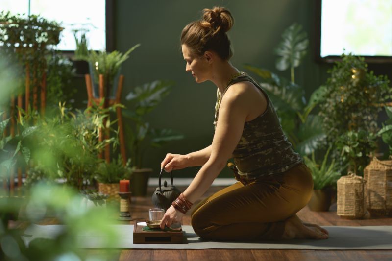 Green or Brown? What the Color of Your Brew Says about Your Green Tea