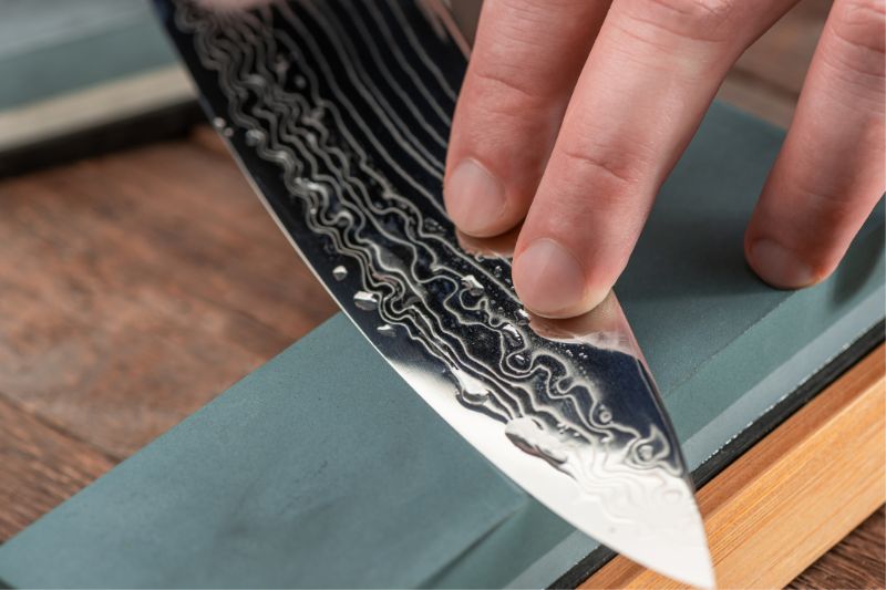 The Rockwell Hardness Scale, HRC, and Does It Matter For Your Knife?
